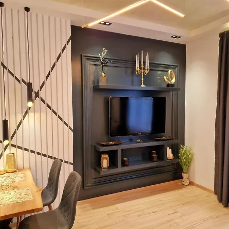 Apartment Fs - Beautiful In The Center Of *