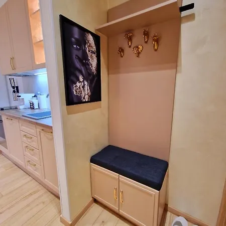 Apartment Fs - Beautiful In The Center Of