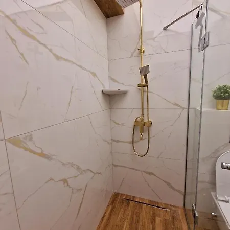 Apartment Fs - Beautiful In The Center Of *