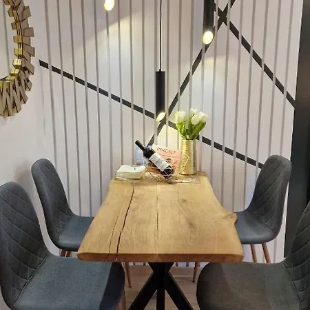 Fs - Beautiful In The Center Of Apartment *