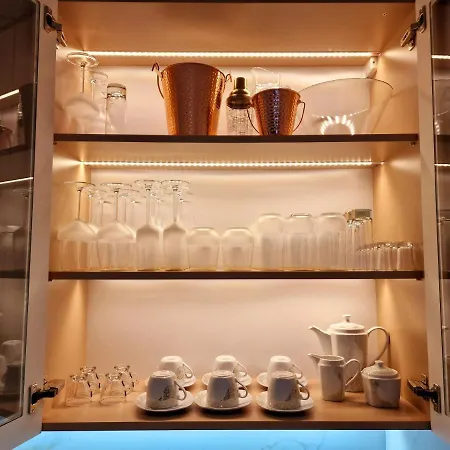 Fs - Beautiful In The Center Of Daire *