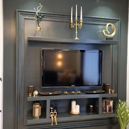 Fs - Beautiful In The Center Of Daire *